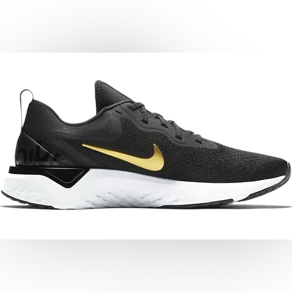 Nike Odyssey Women’s React Black and Gold Running Size 9.5